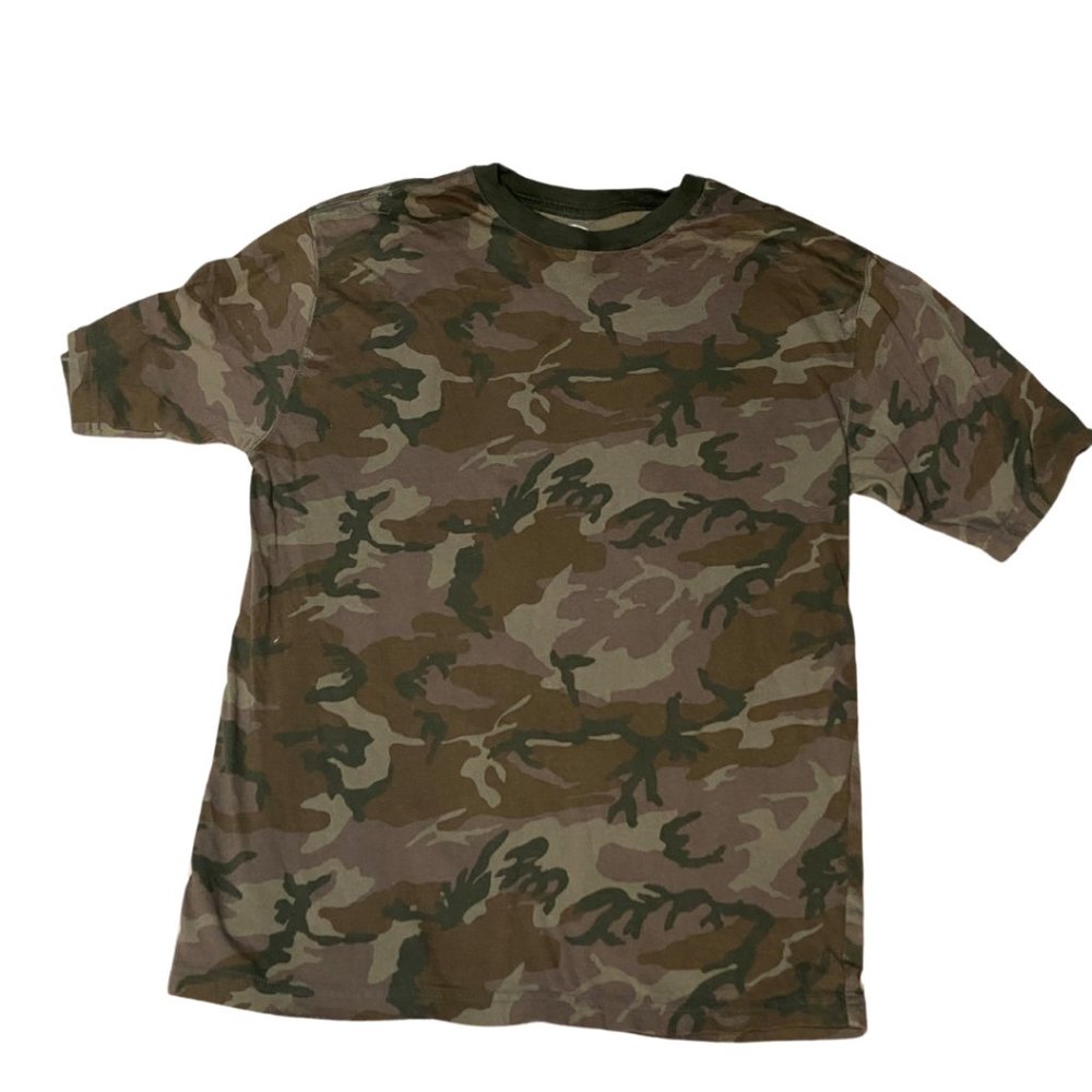 Camo Short Sleeved T-shirt Size Boy Youth XL
